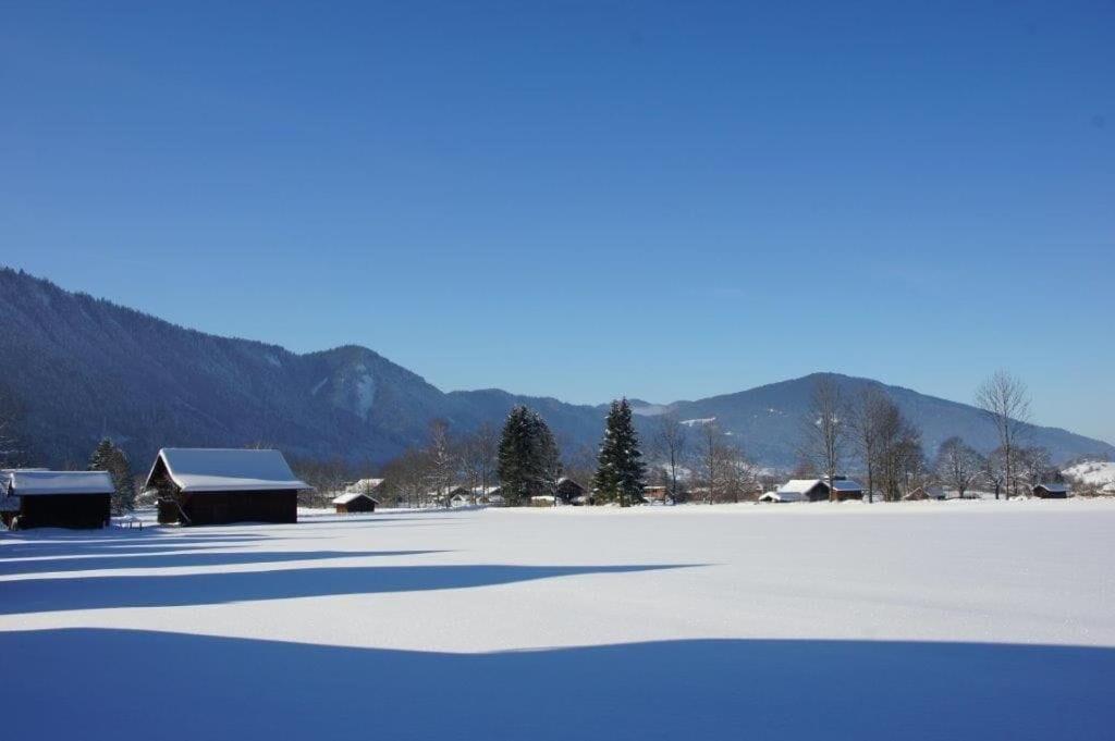 'Sissi' Ein Zaubehaftes Apartement Im Modernen Landhausstil Oberammergau Bagian luar foto